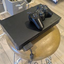 Sony PlayStation 2 With SpongeBob Game