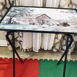 Vintage Table/ Mesa Antigua 