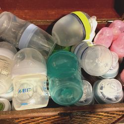 Lot Of 30+ Brand Name Baby Bottles