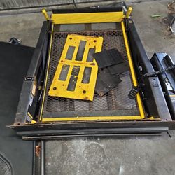 Wheel Chair Hanicap Hydrolic Lift