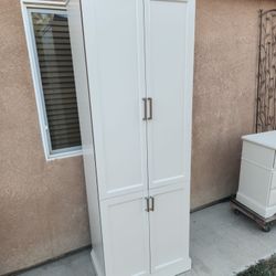 Cabinet Handcrafted