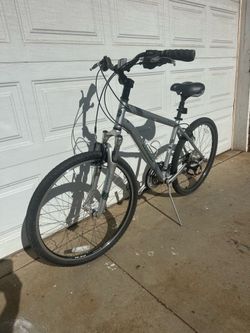 26” wheel, 17” frame, 24 Speed Marin Brand Aluminum Mountain Bike, Light Weight