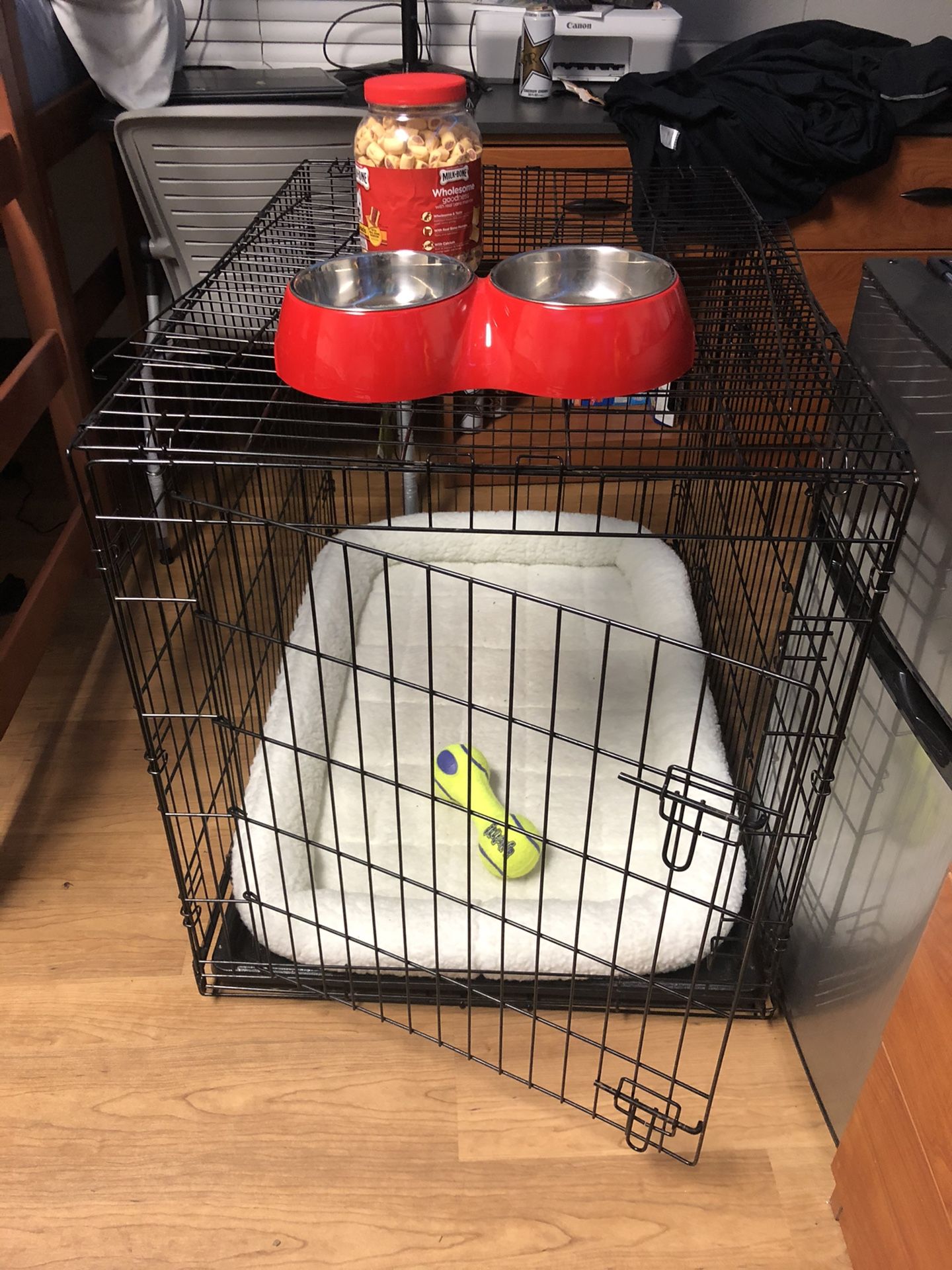 Dog Cage & Supplies