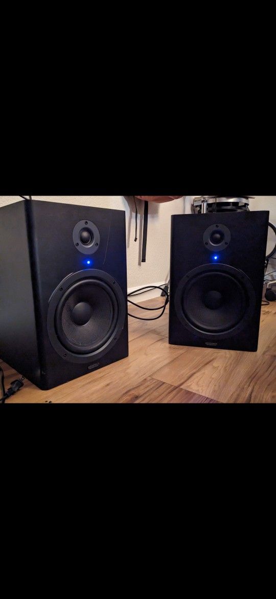 8" Powered Studio Monitor Speakers (pair)