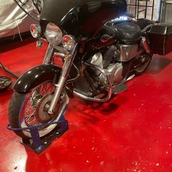 A 2000 Honda American shadow classic