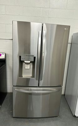 LG 3-Door Refrigerator (French Door Fridge) Stainless Steel - Water Dispenser Energy Star