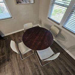 Round Dining/Conference Set with 4 Harter ARC Chairs – Modern & Sturdy