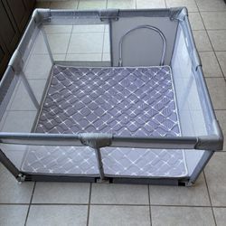 47x47 Playpen With Mat
