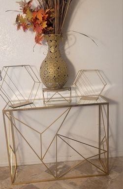 Gold Console Table Decor Set & Moroccan-style perforated metal decorative vase