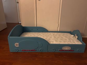 Toddler Bed w/ Mattress
