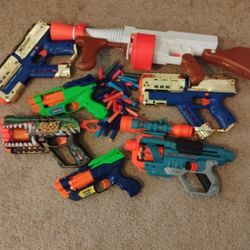 Nerf  Guns
