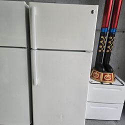 Refrigerator GE W-28