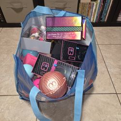 LOL SURPRISE MISCELLANEOUS LOT