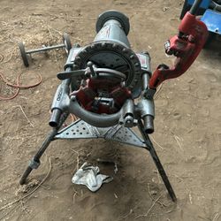 Ridgid 300 Pipe Threading Machine