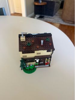 LEGO HARRY POTTER:  Aunt Marge House #76451