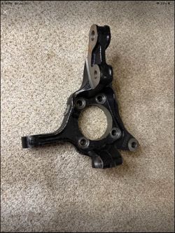 NEW Open Box 2008-2014 Legacy Outback Steering Knuckle