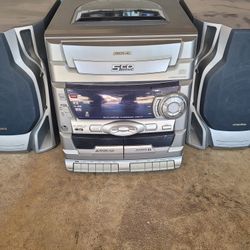 5 CD STEREO/RADIO 