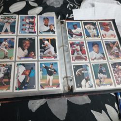 Over 2000 Sports Cards 