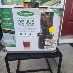 Omega Effortless Batch Cold Press Juicer - Hands Free Vegetable and Fruit Masticating Juicer Machine with 68-oz. capacity, Extra Large Hopper No-Prep 