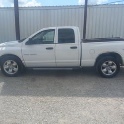 2004 Dodge Ram 1500 (parts)