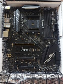 MSI X470 GAMING PLUS MAX AM4 AMD X470 SATA 6Gb/s ATX AMD Motherboard