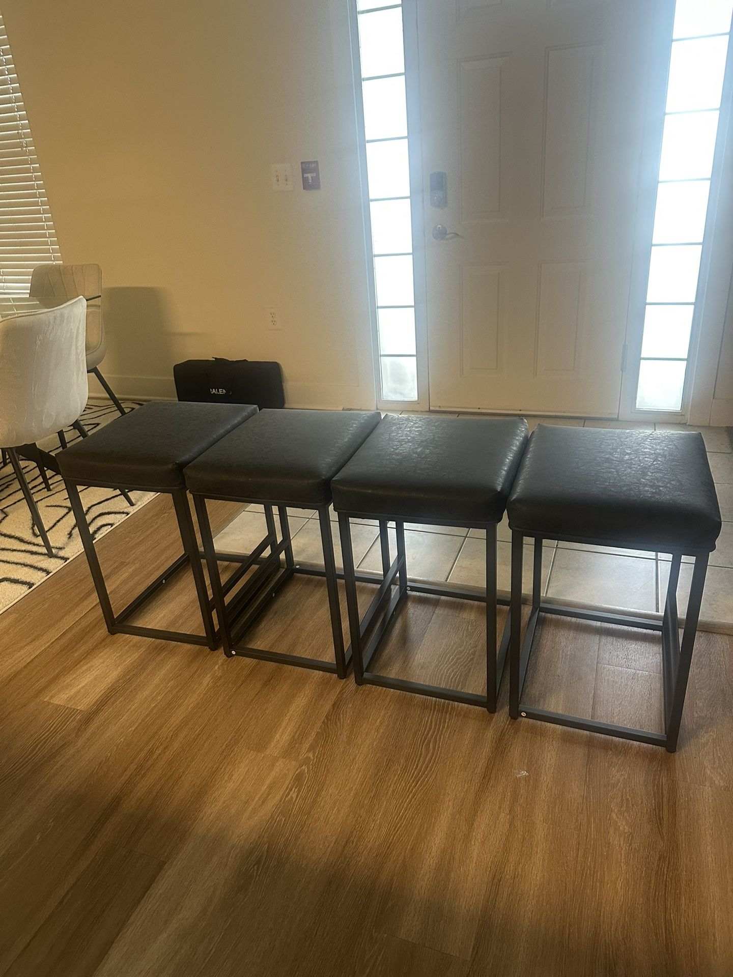 4 Counter Height Bar Stools