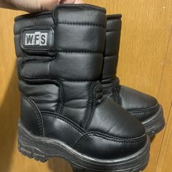 Snow Boots Size 6 Toddler 