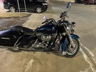 2002 Harley road king classic