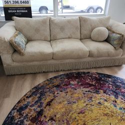 Kreiss Sofa-IMMACULATE CONDITION!