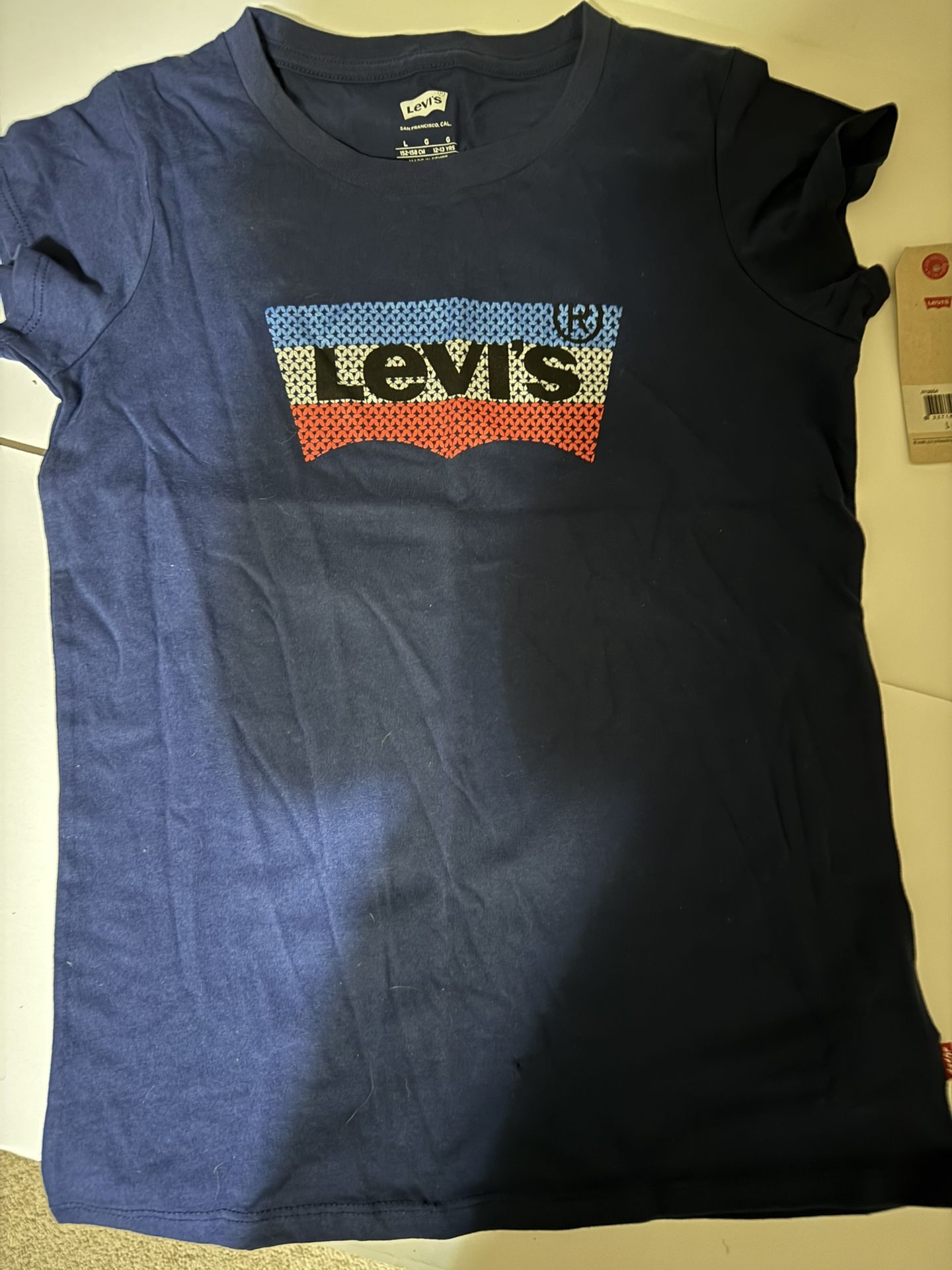 Brand New With Tags Levi’s Girls T-shirt 