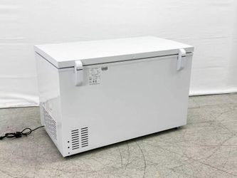 NSF 50 inch Chest freezer 13 cu ft XF-402