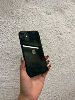 IPHONE 11 64GB UNLOCKED