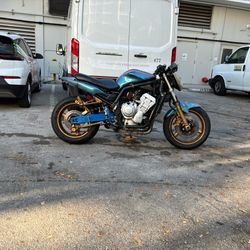 2004 YAMAHA FZ1