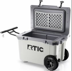 52 QT ULTRA-LIGHT WHEELED COOLER