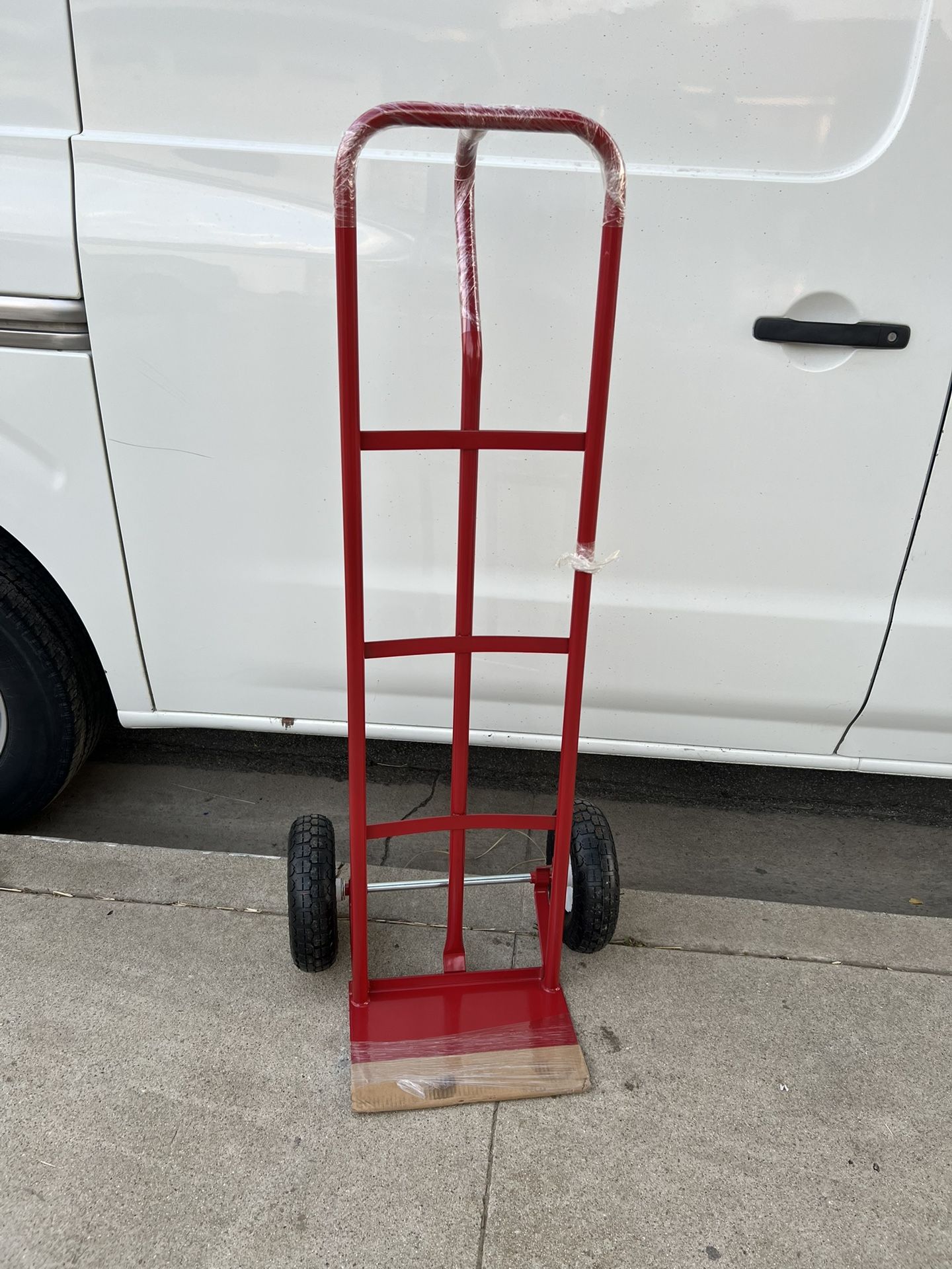 600 LBS Capacity Hand Truck, Dolly (New)