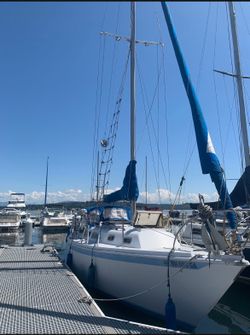1971 30’ Ericson Sailboat