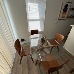 West Elm Glass Dining Table W/ 4 Chairs 