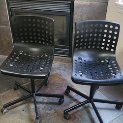 2 Kids Office Chairs