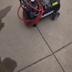 Husky 8 Gallon Air Compressor 