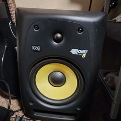 KRK ROKIT 8 POWER MONITOR