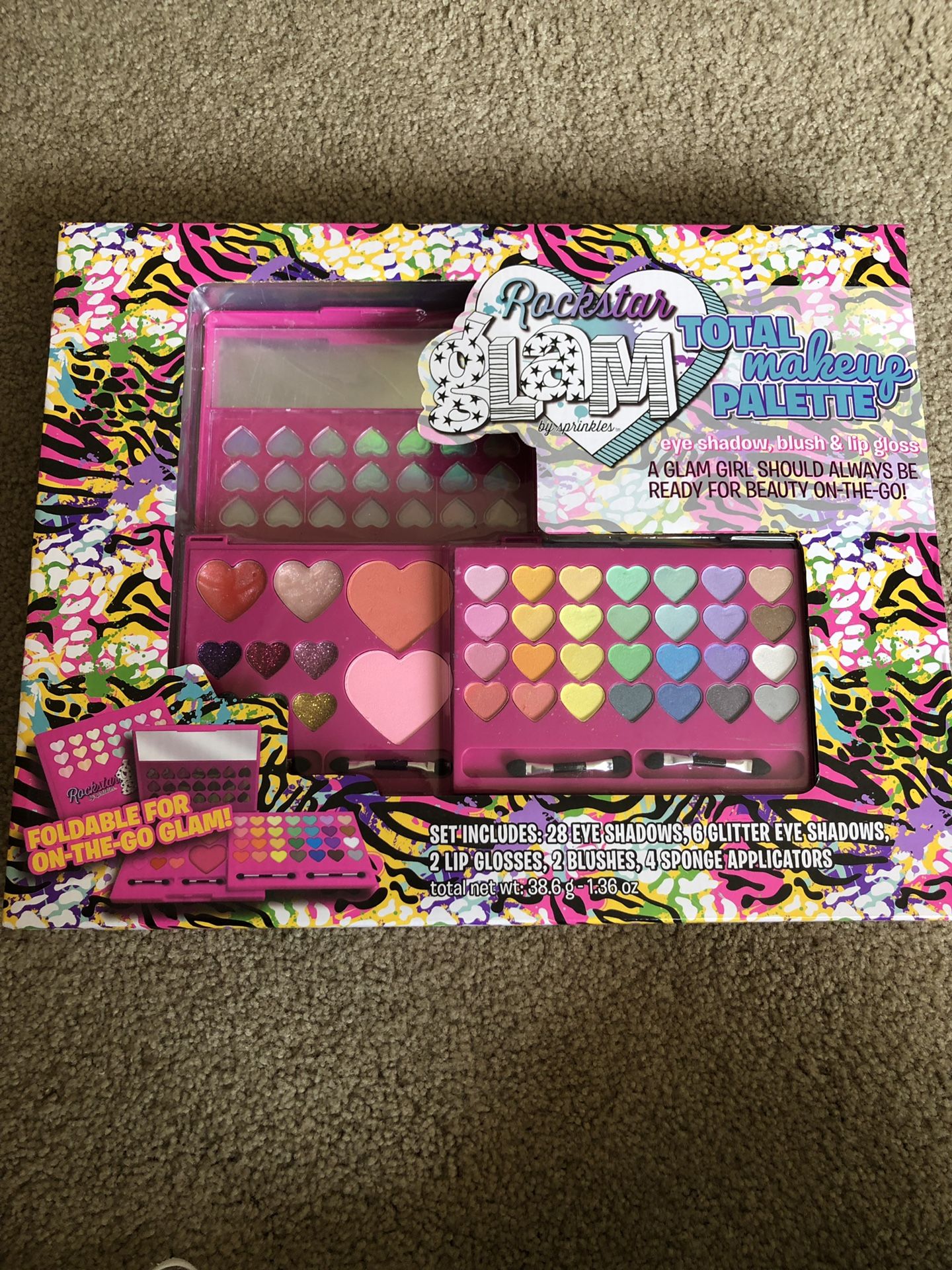 Glam makeup pallet