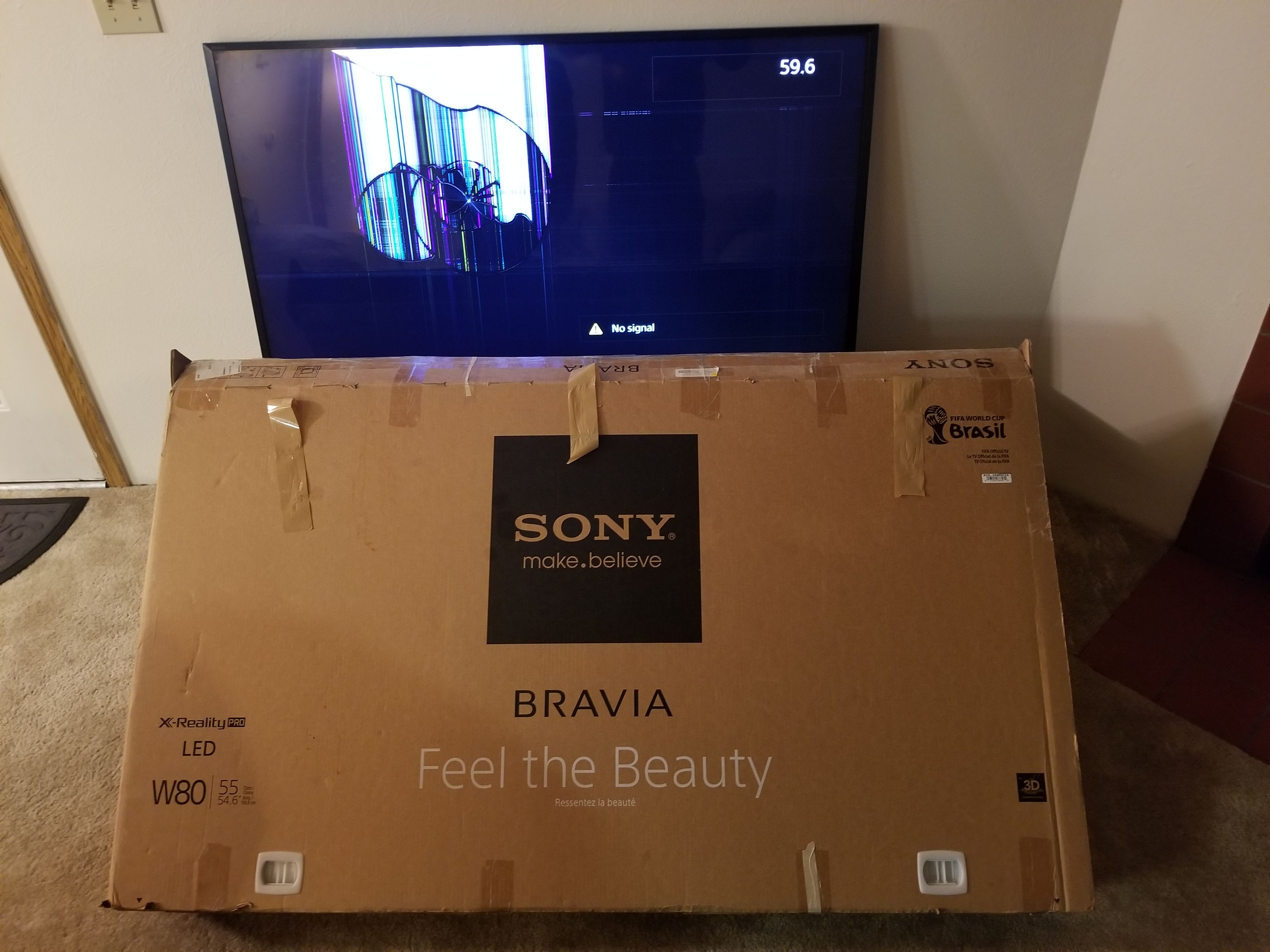 SONY BRAVIA TV 55 INCHES(BROKEN SCREEN AS SEEN IN THE PICTURES