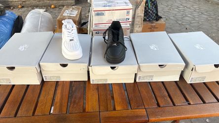 New Sneakers White and Black