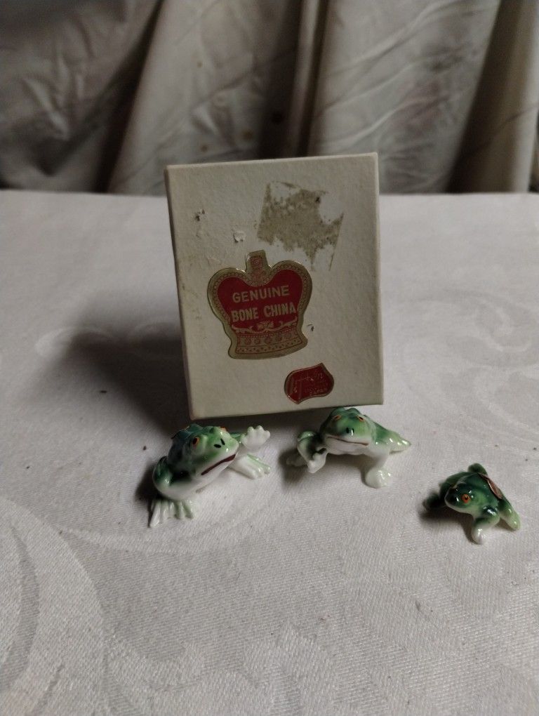 Bone China Frogs