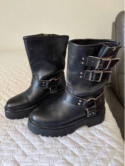 New Black leather boots / UGG