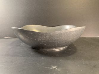 WILTON MOUNT Vintage Kitchenware Metalware Matte-Bowl/Serving/Table-Decor (W/L: 9”)