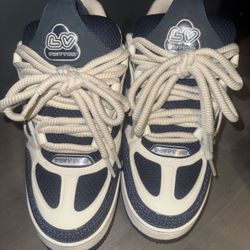 Lv Skates