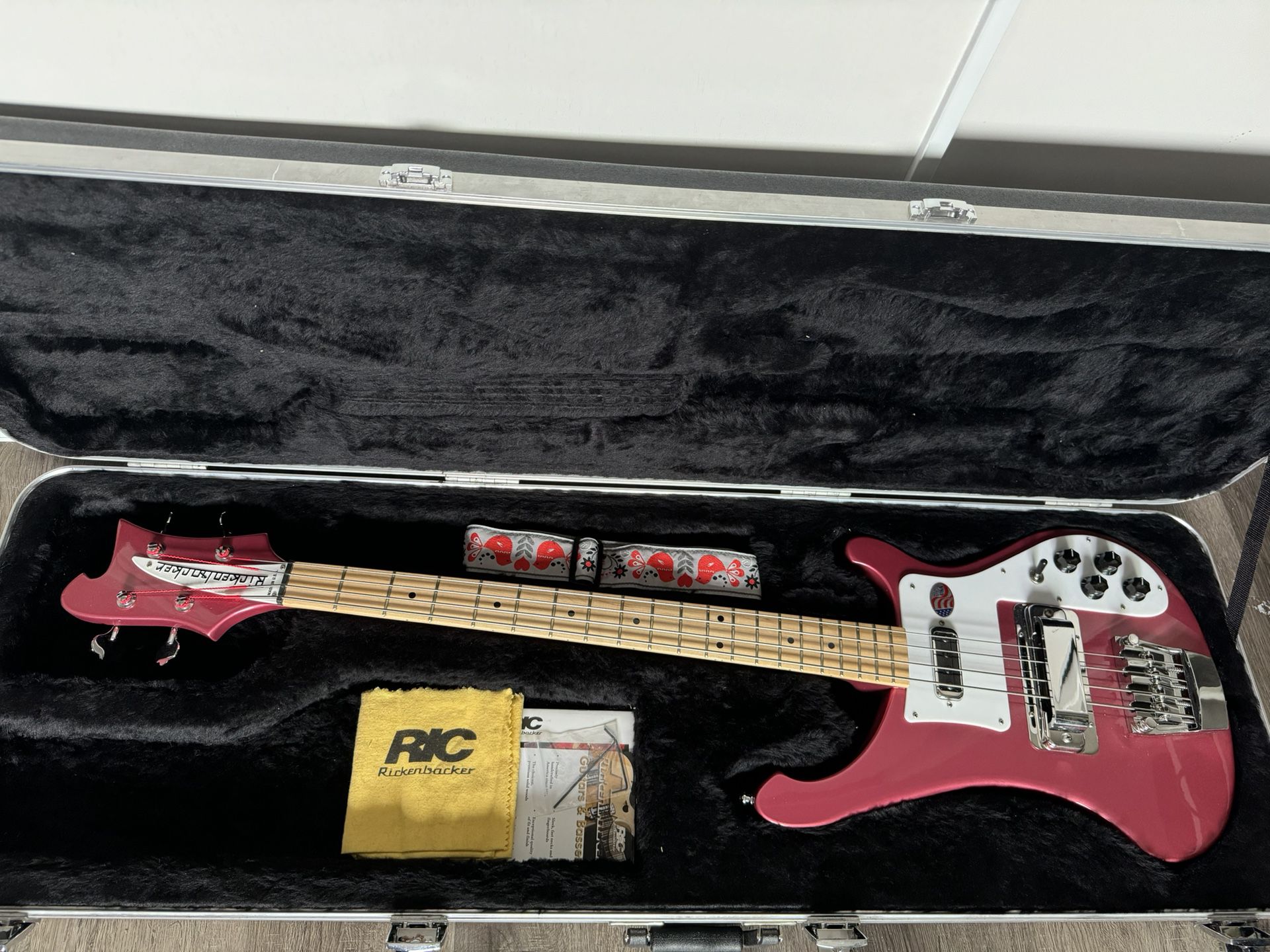 Rickenbacker 4003s bass guitar