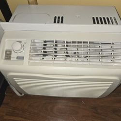 Kenmore Room Air Conditoner Ac Window Unit Model 580 74zero54 Estate Find Looks Like New  Never Installed
