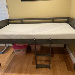 Twin Bed 